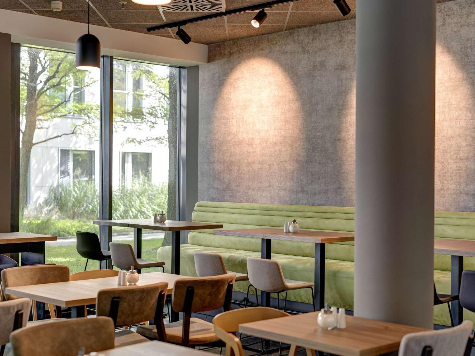 Novotel Parkstadt Schwabing 4* München